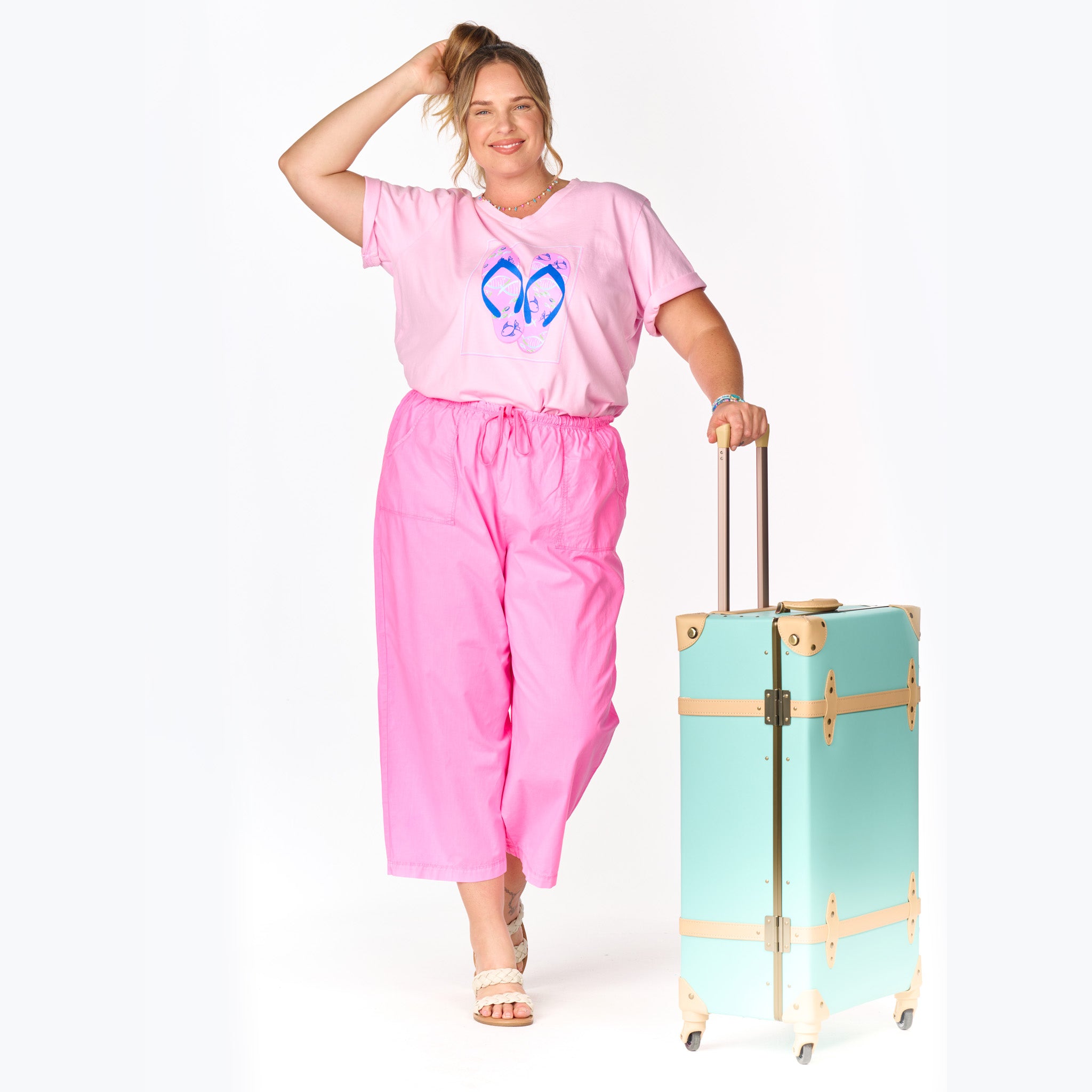 Fishy Flop V-Neck T | Plus Size