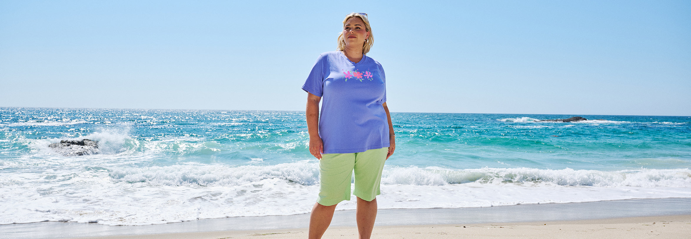 Cosmo Bouquet V-Neck T peri color