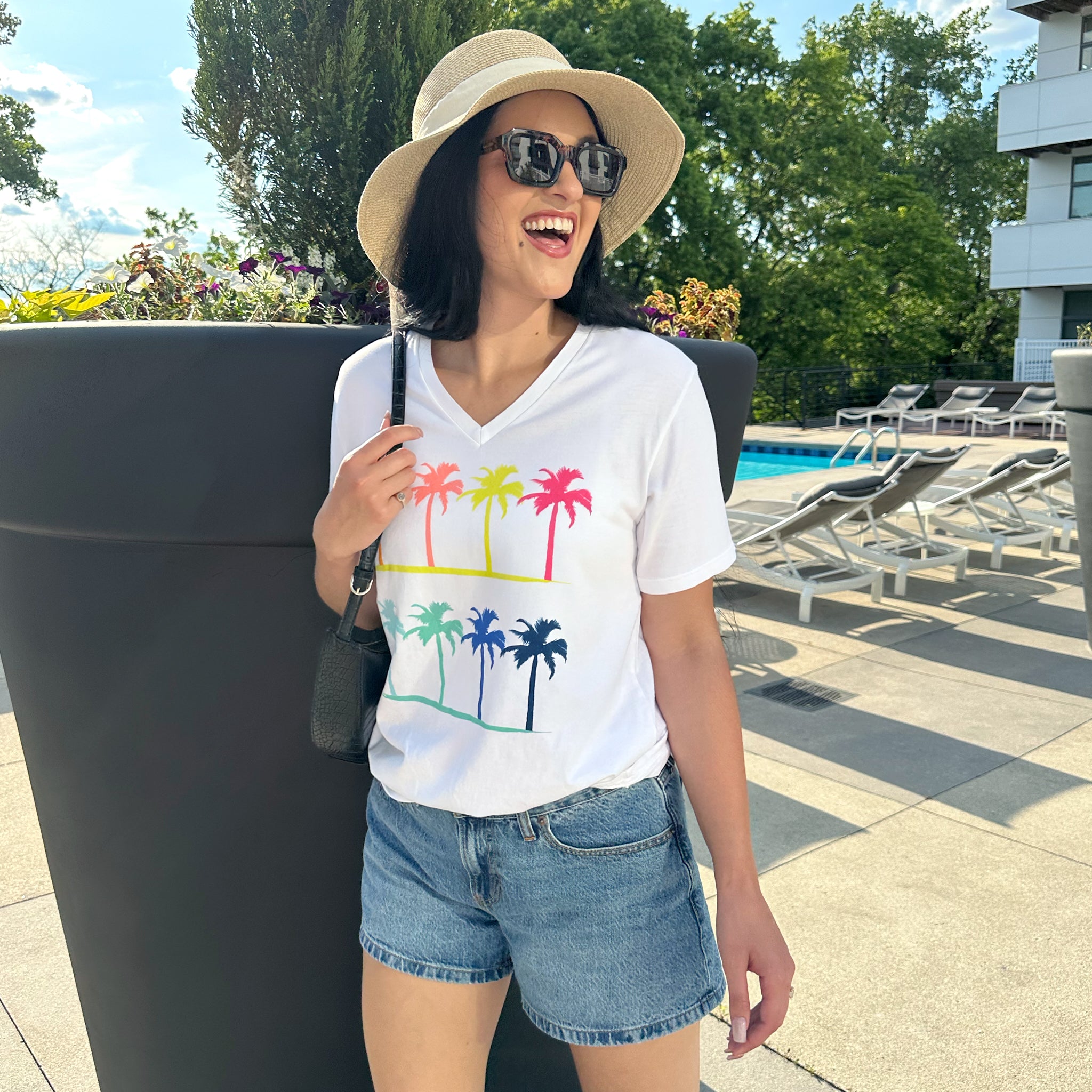Palm Hues V-Neck T