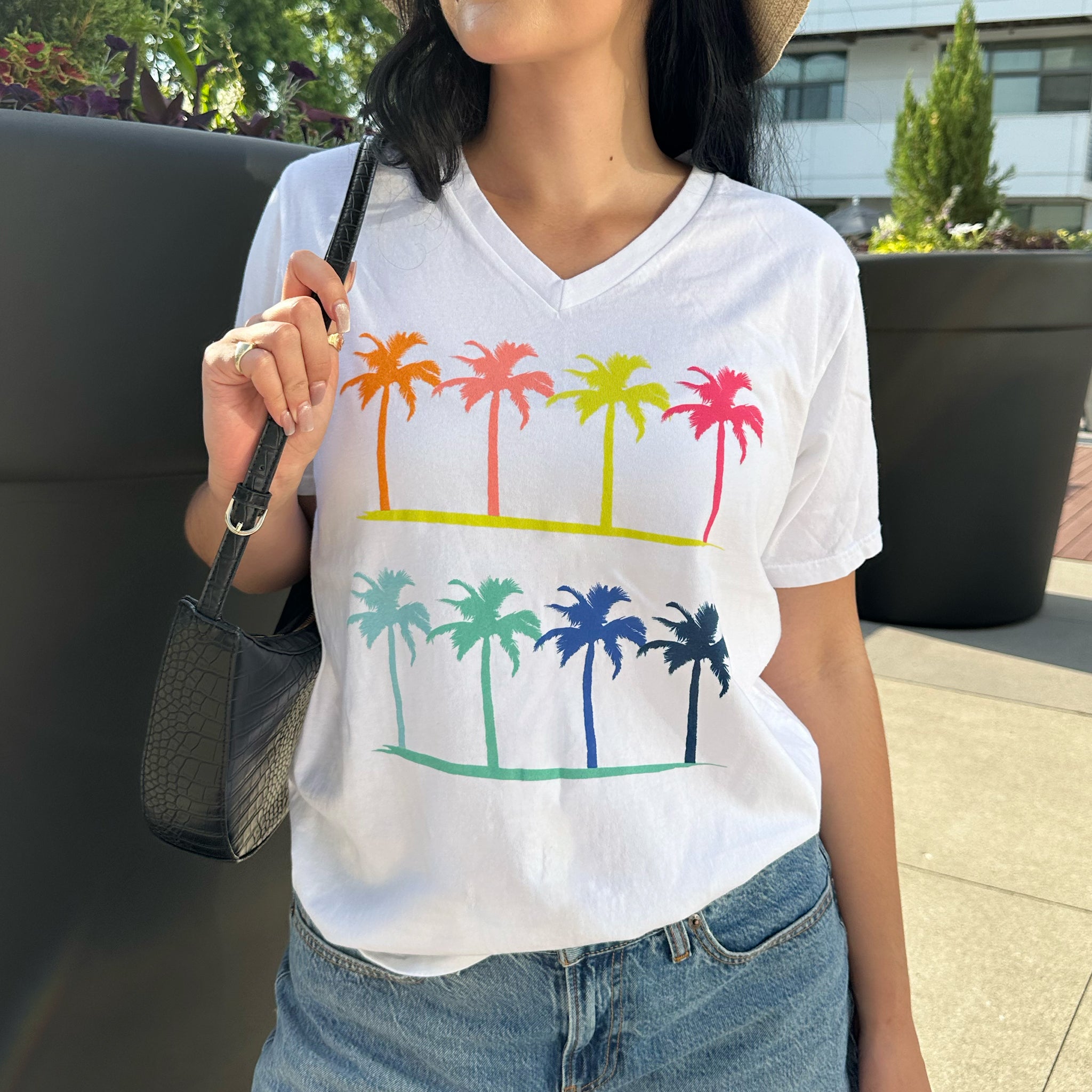 Palm Hues V-Neck T