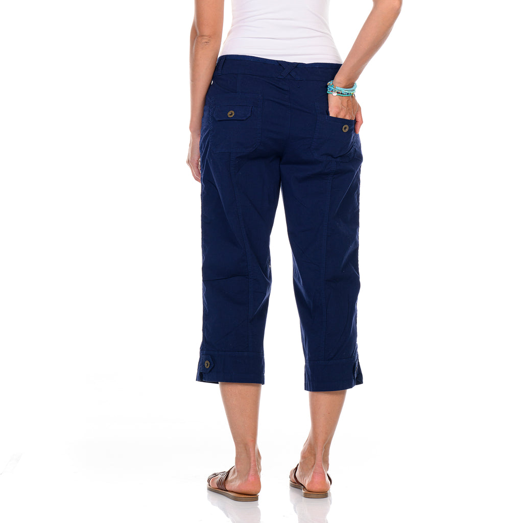 navy capris