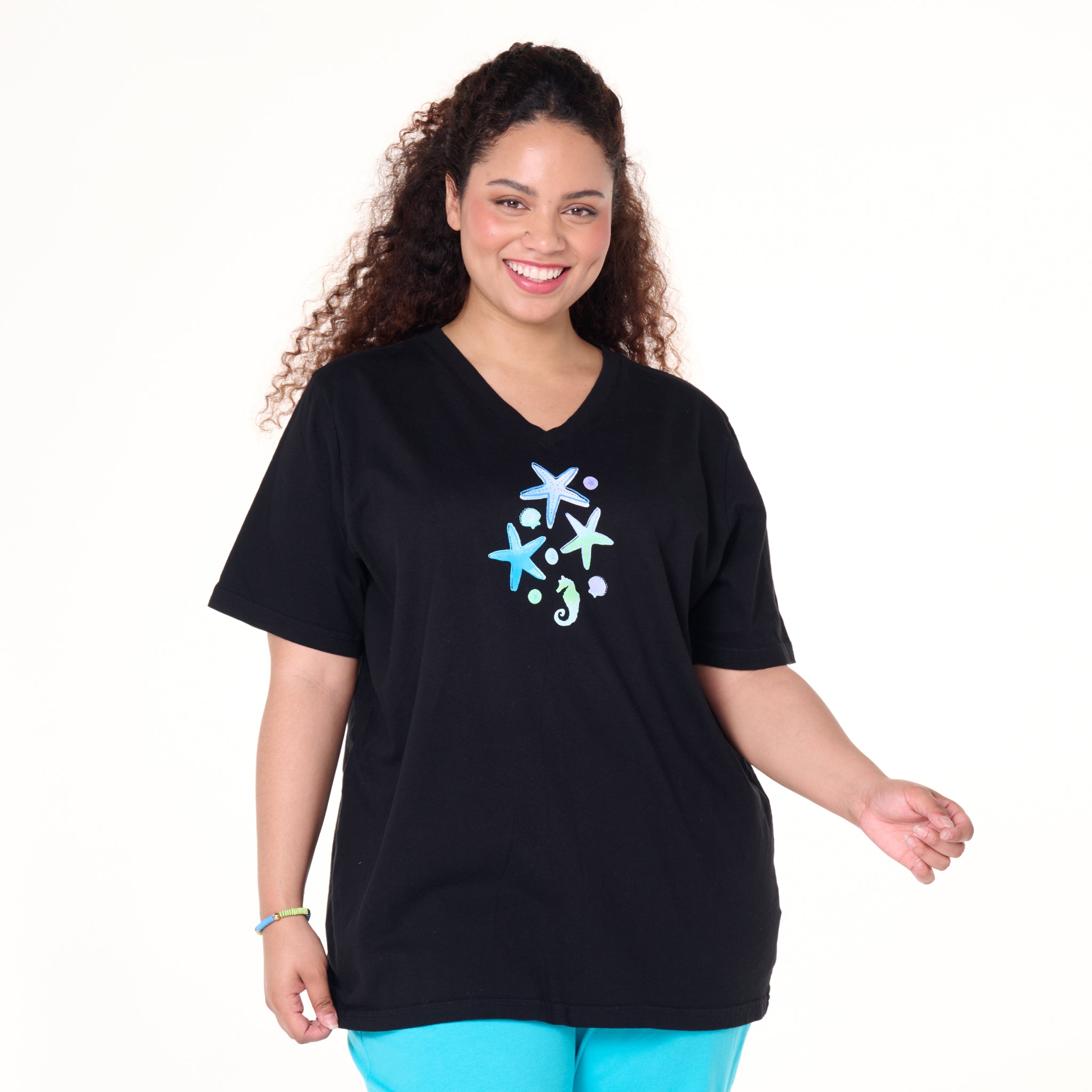 Scattered Shells V-Neck T | Plus Size