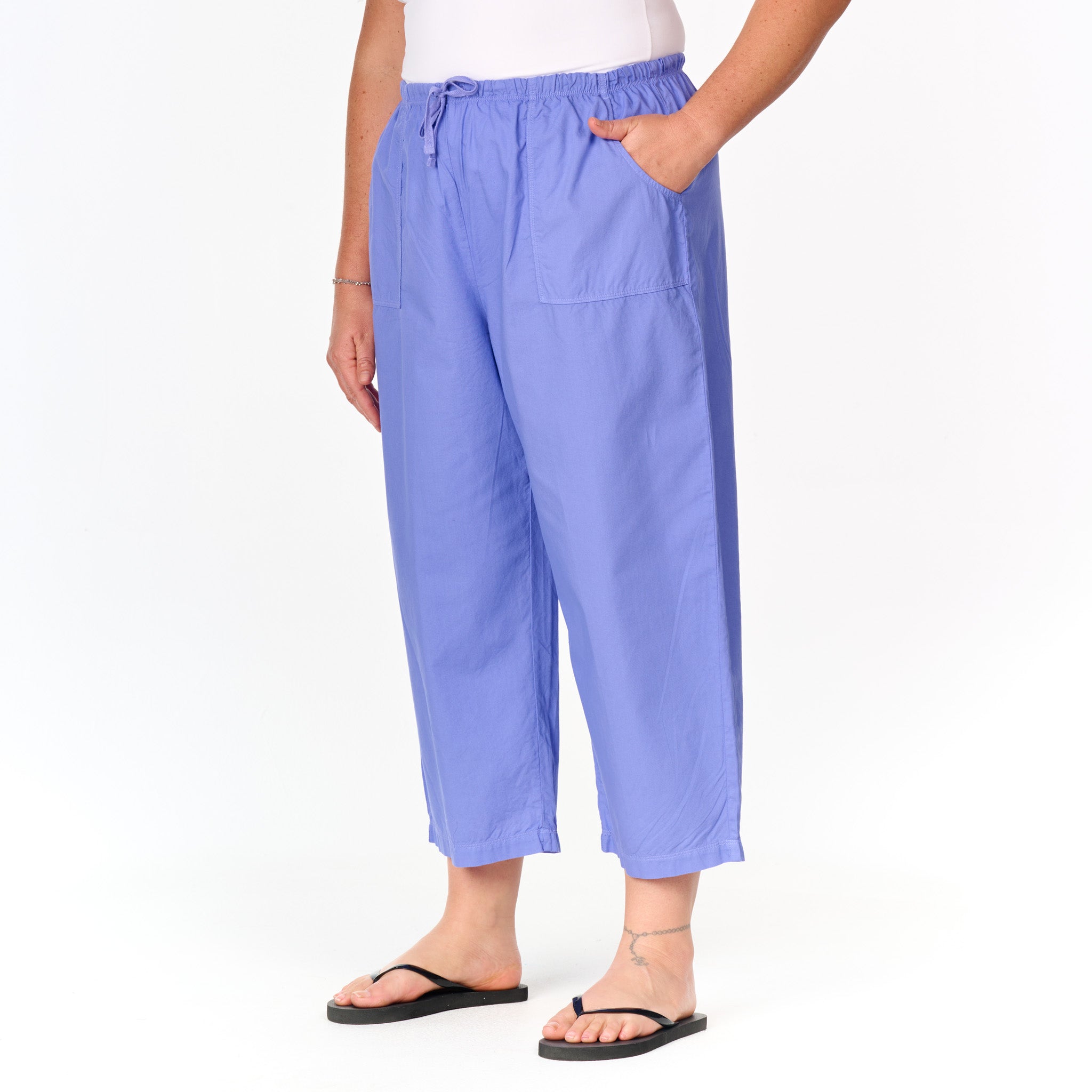 Topstitch Sheeting Capris | Plus Size