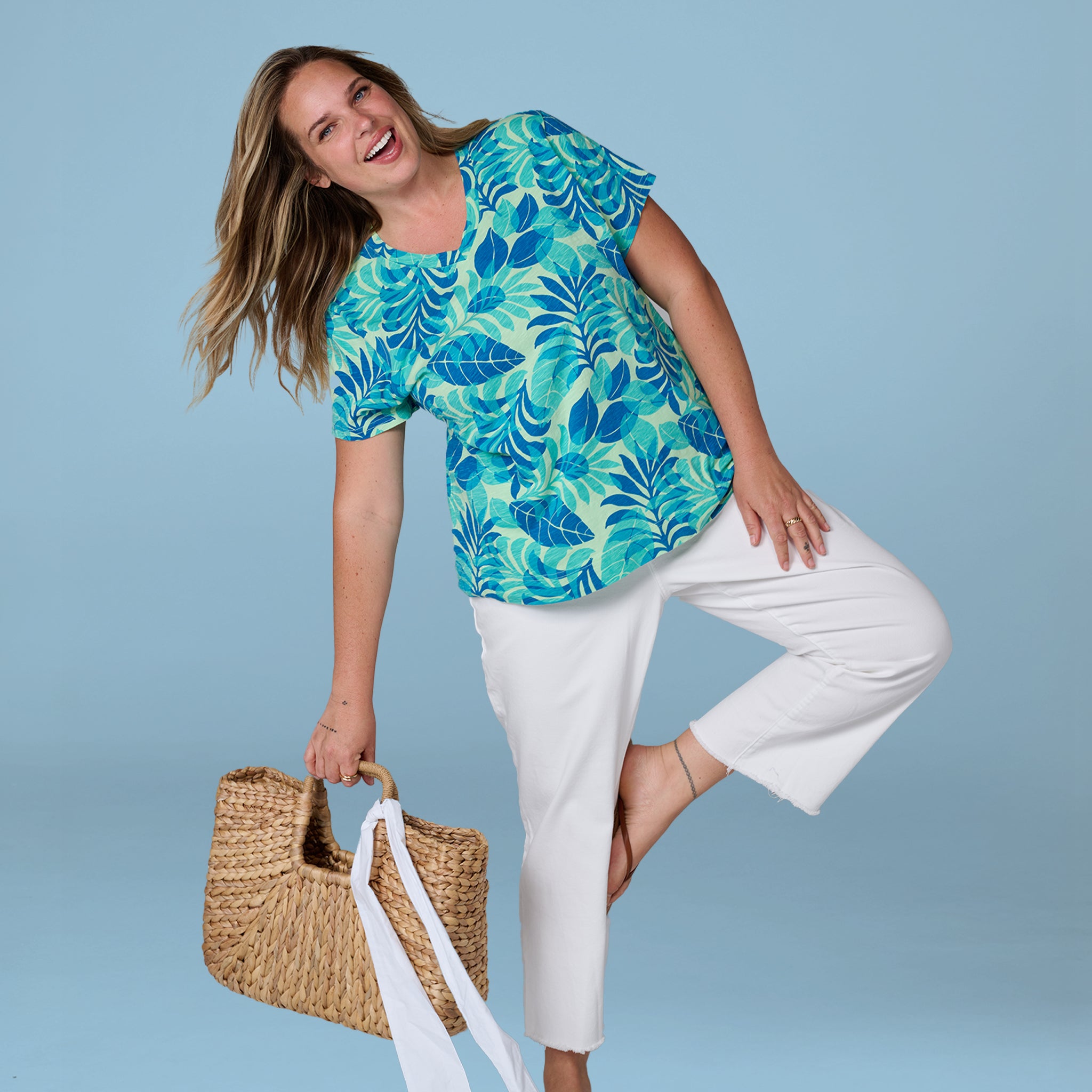 Fiji Palm Versatile T | Plus Size