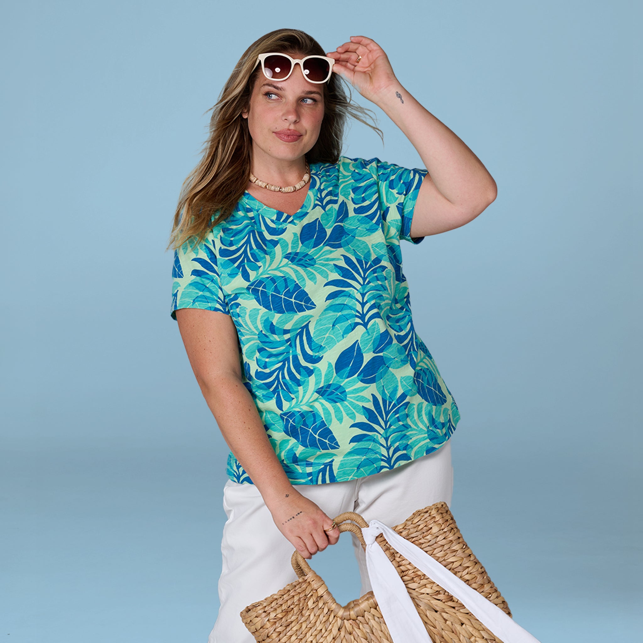 Fiji Palm Versatile T | Plus Size